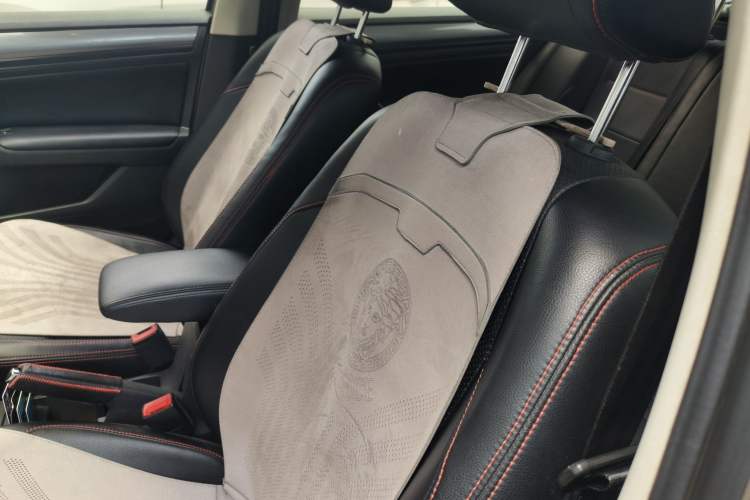 Used Volkswagen Bora 2016 1.6L Automatic Fashion Model Left Front Seat