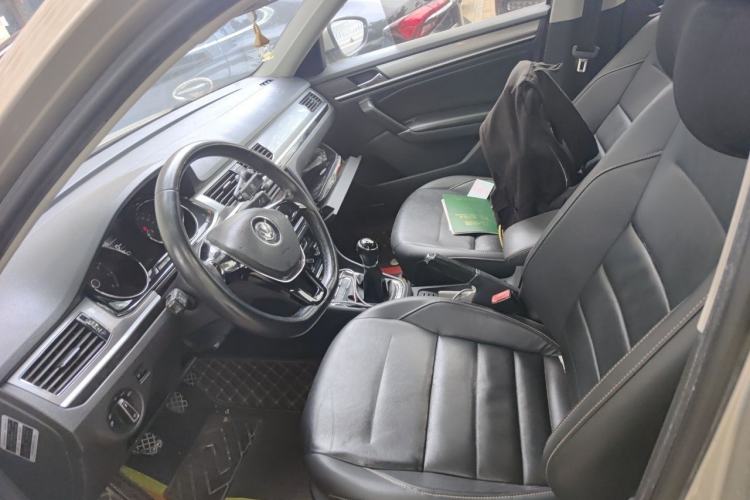 Used Volkswagen Bora 2016 1.6L Manual Comfort Model Left Front Seat