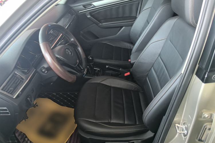 Used Volkswagen Bora 2016 1.6L Manual Comfort Model Left Front Seat