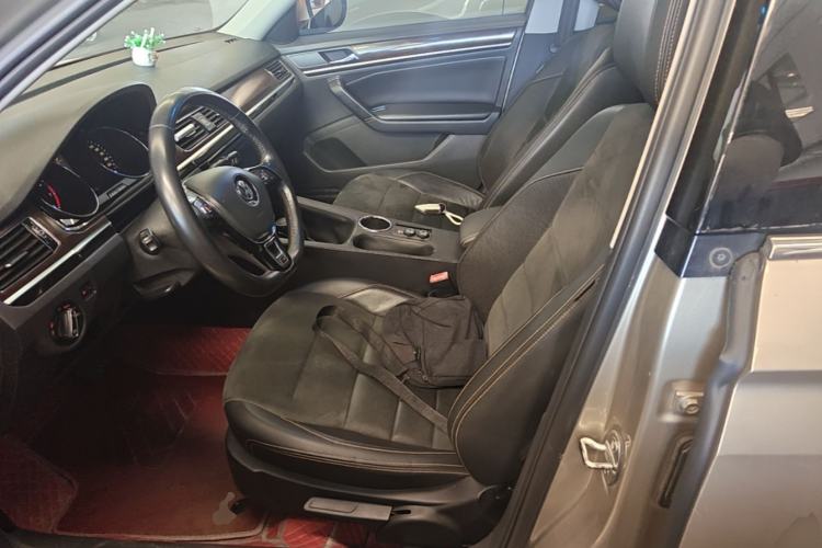Used Volkswagen Bora 2016 1.6L Automatic Luxury Model Left Front Seat