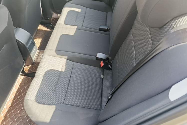 Used Volkswagen Bora 2016 1.6L Automatic Fashion Model Left Rear Seat