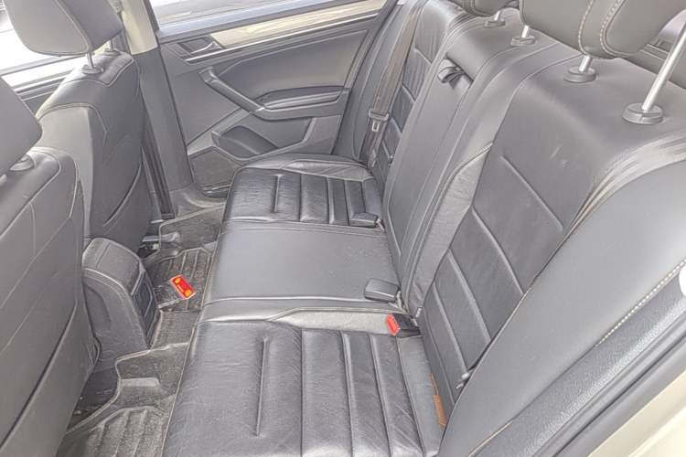Used Volkswagen Bora 2016 1.6L Automatic Comfort Model Left Rear Seat