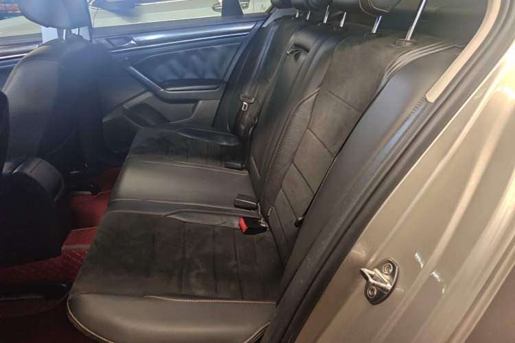Used Volkswagen Bora 2016 1.6L Automatic Luxury Model Left Rear Seat