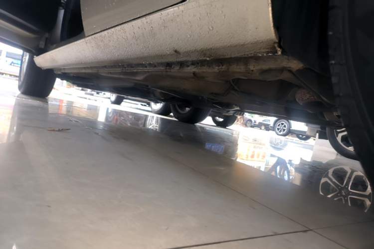 Used Volkswagen Bora 2016 1.6L Automatic Fashion Model Left Side Sill