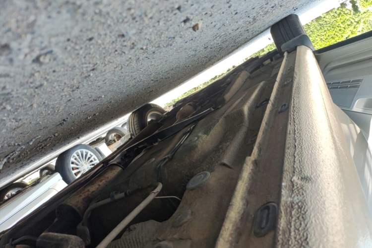 Used Volkswagen Bora 2016 1.6L Automatic Fashion Model Left Side Sill