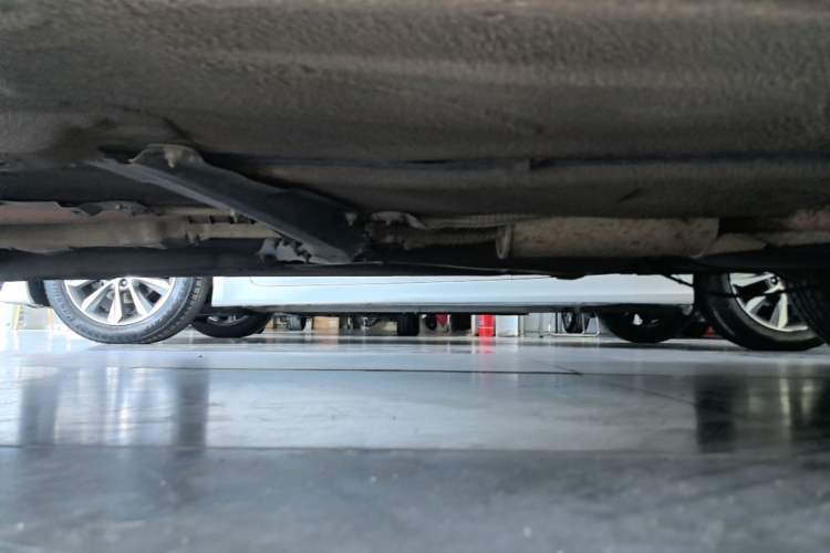 Used Volkswagen Bora 2016 1.6L Manual Comfort Model Left Side Sill