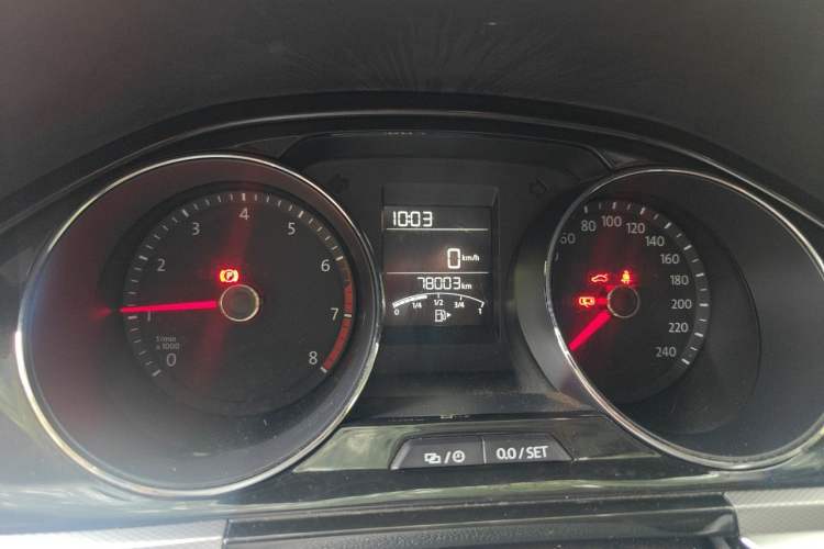 Used Volkswagen Bora 2016 1.6L Manual Comfort Model Odometer Close Up