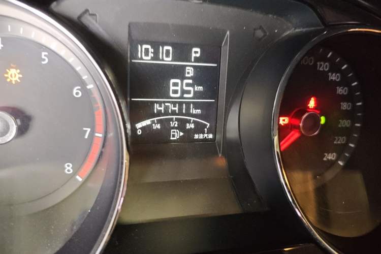 Used Volkswagen Bora 2016 1.6L Automatic Comfort Model Odometer Close Up