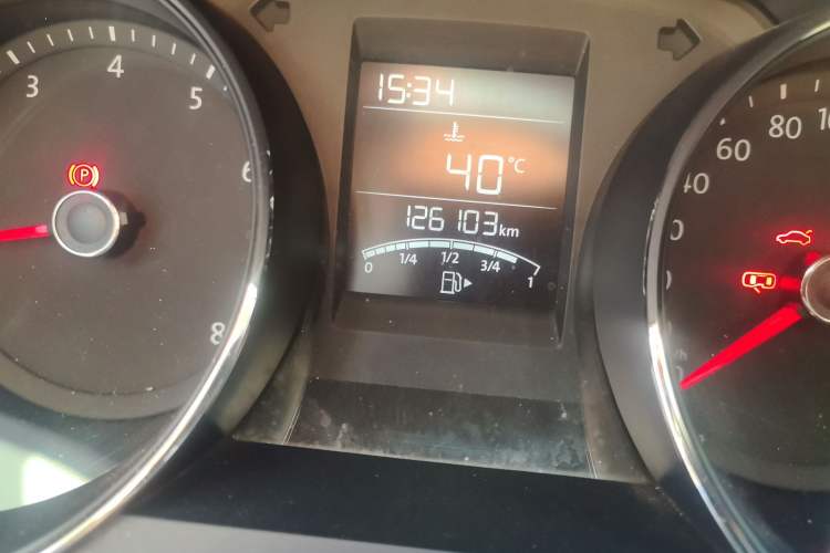 Used Volkswagen Bora 2016 1.6L Manual Fashion Edition Odometer Close Up