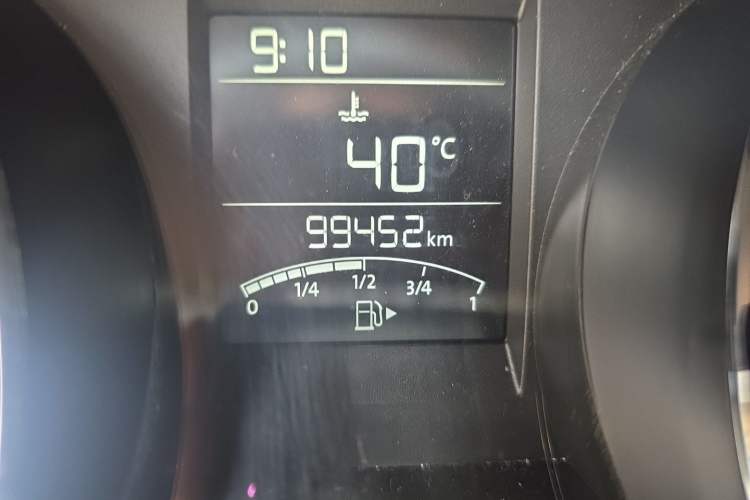 Used Volkswagen Bora 2016 1.6L Manual Comfort Model Odometer Close Up