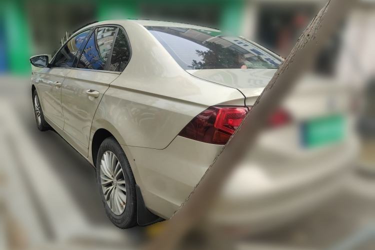Used Volkswagen Bora 2016 1.6L Automatic Luxury Model Rear Left 45 Deg