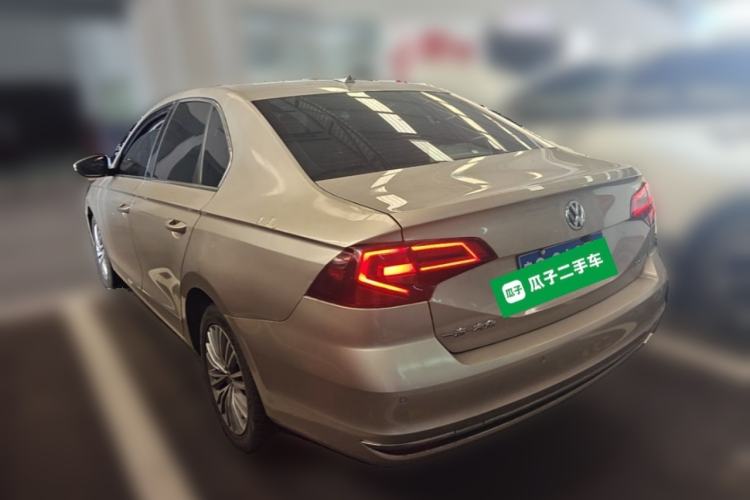 Used Volkswagen Bora 2016 1.6L Automatic Luxury Model Rear Left 45 Deg