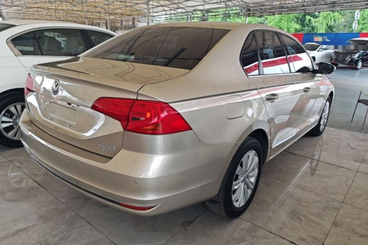 Used Volkswagen Bora 2016 230TSI DSG Comfort Model Rear Right 45 Deg