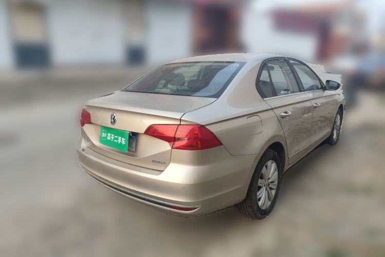 Used Volkswagen Bora 2016 1.6L Manual Comfort Model Rear Right 45 Deg