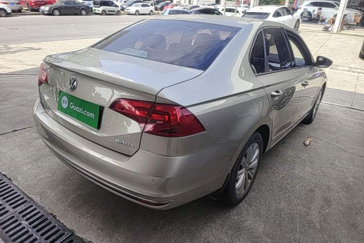Used Volkswagen Bora 2016 1.6L Automatic Comfort Model Rear Right 45 Deg