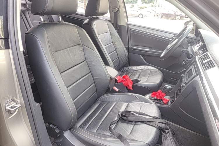 Used Volkswagen Bora 2016 1.6L Automatic Comfort Model Right Front Seat
