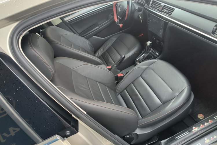 Used Volkswagen Bora 2016 1.6L Automatic Comfort Model Right Front Seat