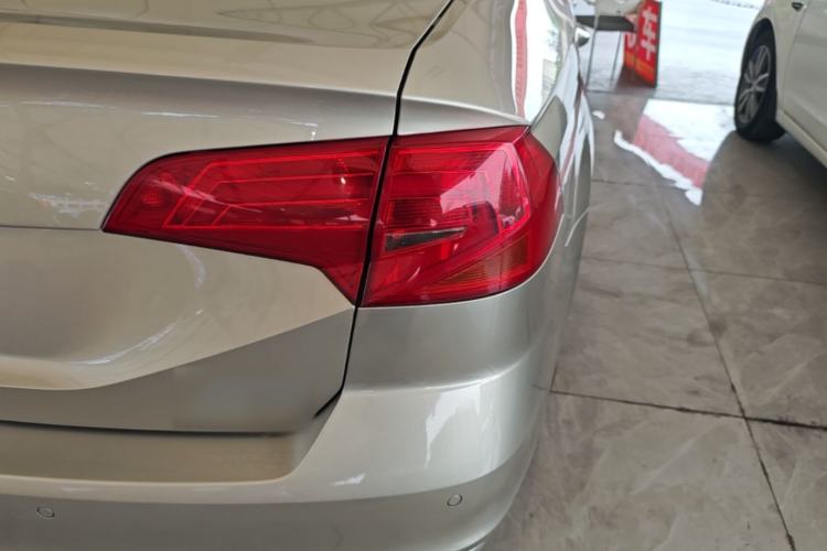 Used Volkswagen Bora 2016 230TSI DSG Comfort Model Right Rear Taillight