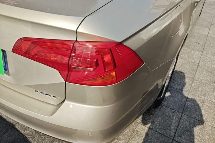 Used Volkswagen Bora 2016 1.6L Automatic Fashion Model Right Rear Taillight
