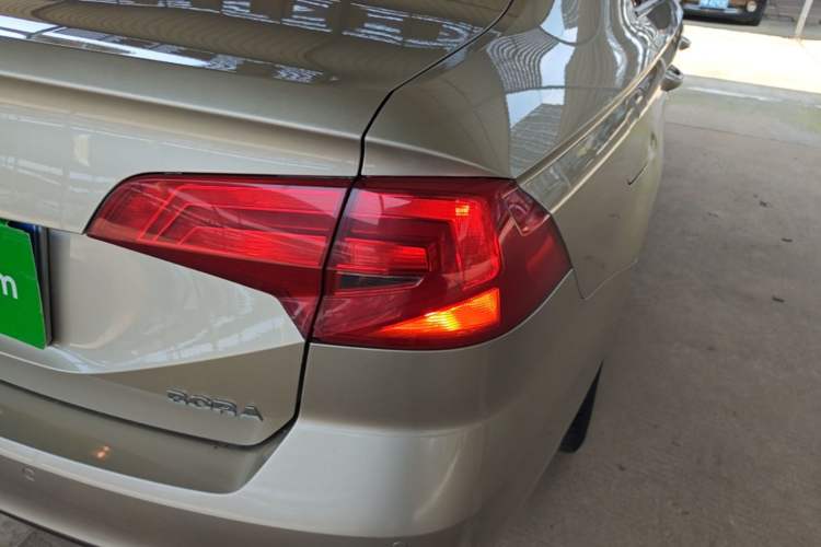 Used Volkswagen Bora 2016 1.6L Automatic Fashion Model Right Rear Taillight