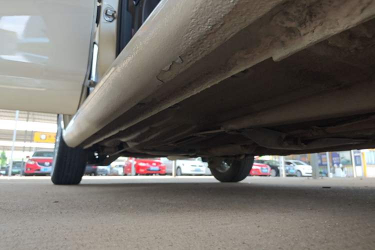 Used Volkswagen Bora 2016 1.6L Automatic Fashion Model Right Side Sill
