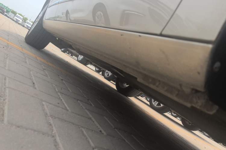 Used Volkswagen Bora 2016 1.6L Manual Comfort Model Right Side Sill