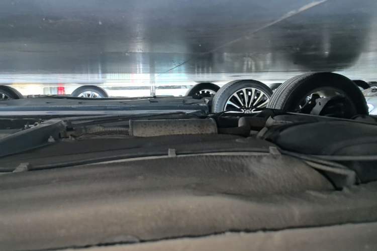 Used Volkswagen Bora 2016 1.6L Manual Comfort Model Right Side Sill