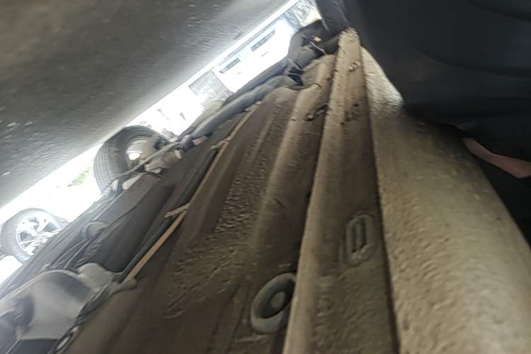Used Volkswagen Bora 2016 1.6L Automatic Comfort Model Right Side Sill