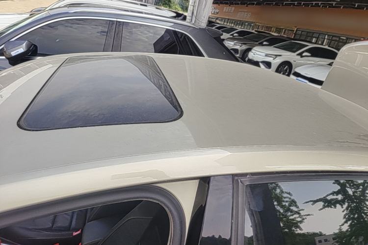 Used Volkswagen Bora 2016 1.6L Automatic Comfort Model Roof