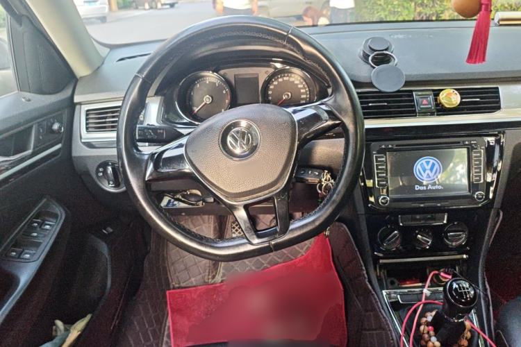 Used Volkswagen Bora 2016 1.6L Manual Comfort Model Steering Wheel