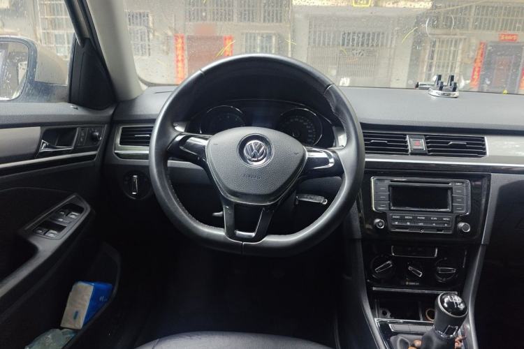 Used Volkswagen Bora 2016 1.6L Manual Comfort Model Steering Wheel