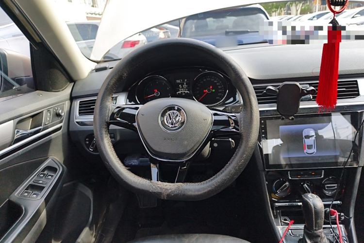 Used Volkswagen Bora 2016 1.6L Automatic Comfort Model Steering Wheel