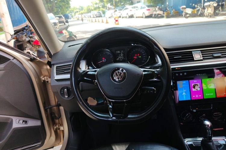 Used Volkswagen Bora 2016 1.6L Automatic Comfort Model Steering Wheel