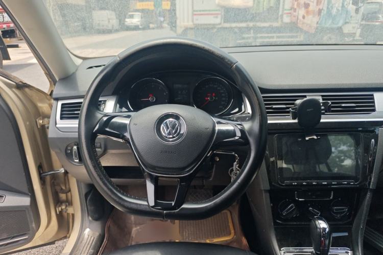 Used Volkswagen Bora 2016 1.6L Automatic Comfort Model Steering Wheel