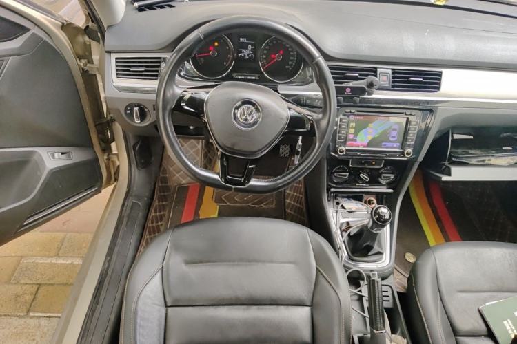Used Volkswagen Bora 2016 1.6L Manual Comfort Model Steering Wheel