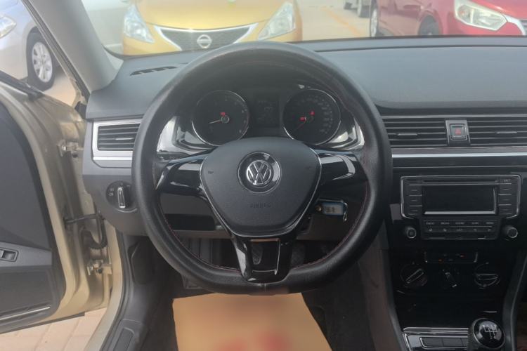 Used Volkswagen Bora 2016 1.6L Manual Comfort Model Steering Wheel