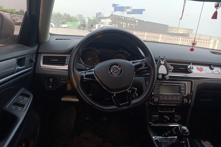 Used Volkswagen Bora 2016 1.6L Manual Comfort Model Steering Wheel