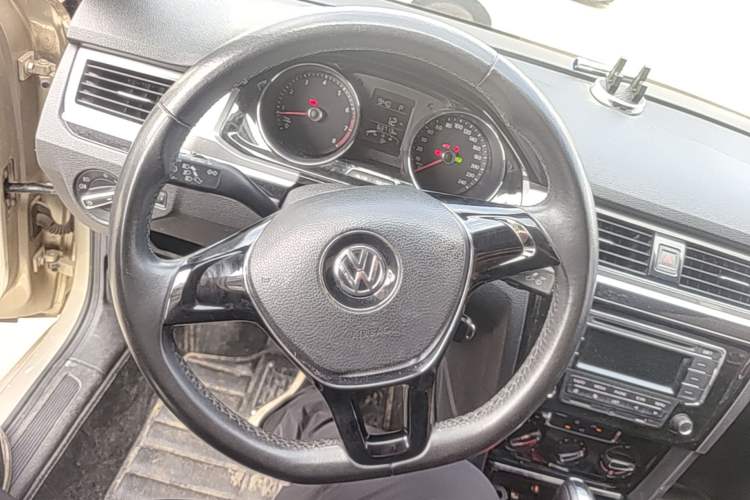 Used Volkswagen Bora 2016 1.6L Automatic Comfort Model Steering Wheel