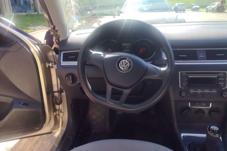 Used Volkswagen Bora 2016 1.6L Manual Fashion Edition Steering Wheel