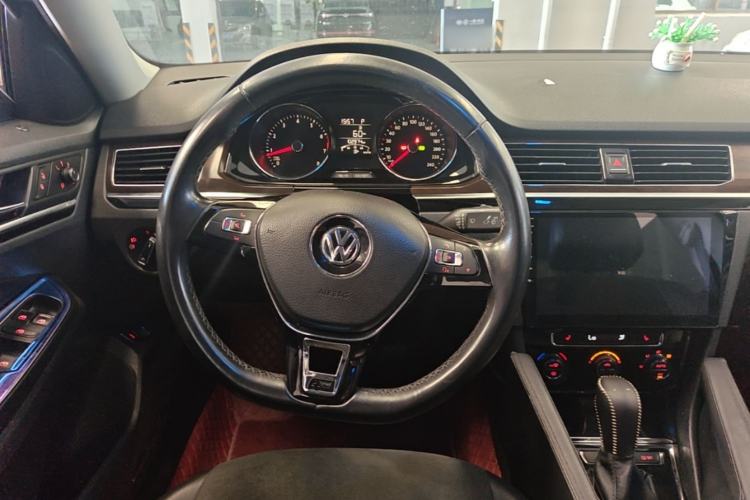 Used Volkswagen Bora 2016 1.6L Automatic Luxury Model Steering Wheel