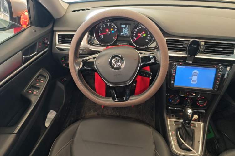 Used Volkswagen Bora 2016 1.6L Automatic Comfort Model Steering Wheel