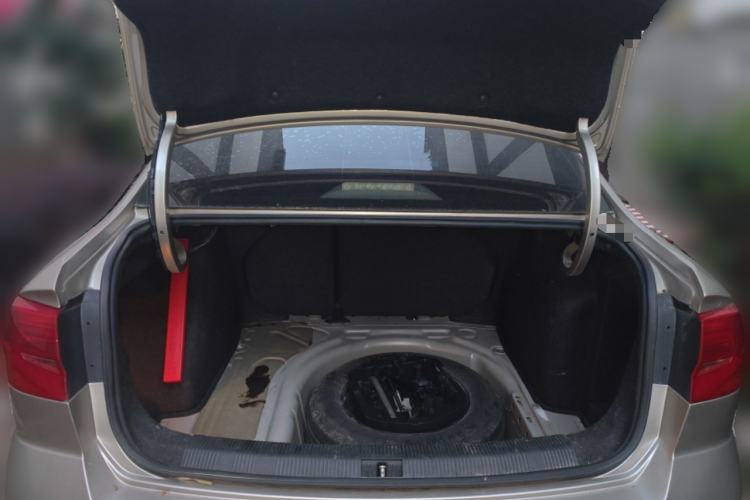 Used Volkswagen Bora 2016 1.6L Manual Comfort Model Trunk