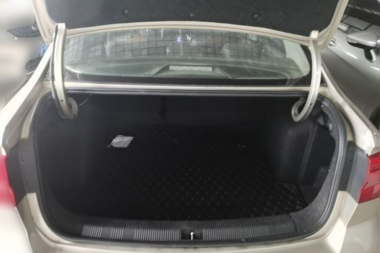 Used Volkswagen Bora 2016 1.6L Automatic Comfort Model Trunk