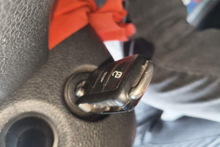 Used Volkswagen Bora 2016 1.6L Manual Comfort Model Vehicle Key