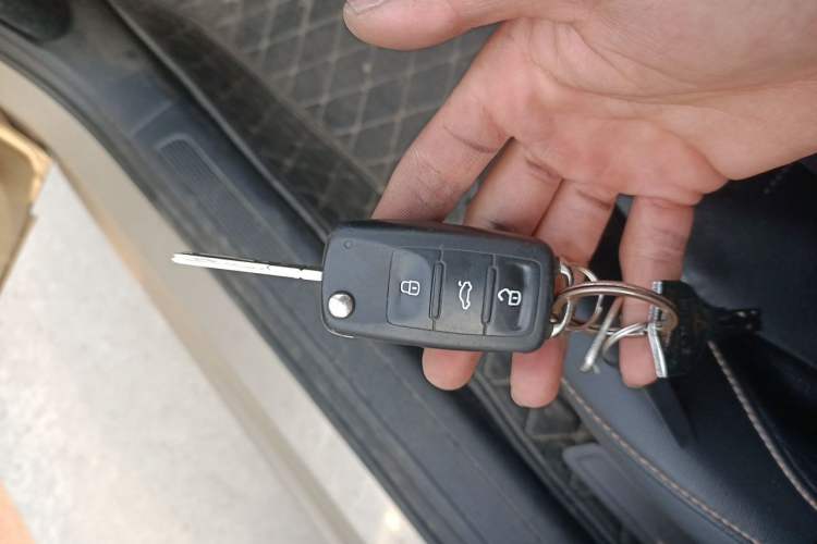 Used Volkswagen Bora 2016 1.6L Manual Comfort Model Vehicle Key