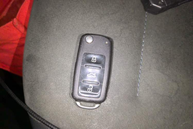 Used Volkswagen Bora 2016 230TSI DSG Luxury Version Vehicle Key