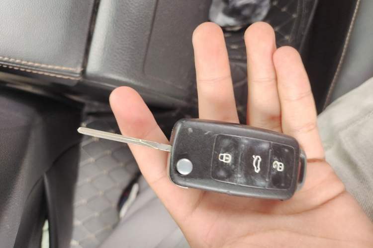 Used Volkswagen Bora 2016 1.6L Manual Comfort Model Vehicle Key