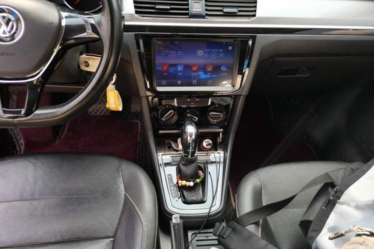 Used Volkswagen Bora 2017 1.6L Automatic Comfort Model Audio And AC Panel