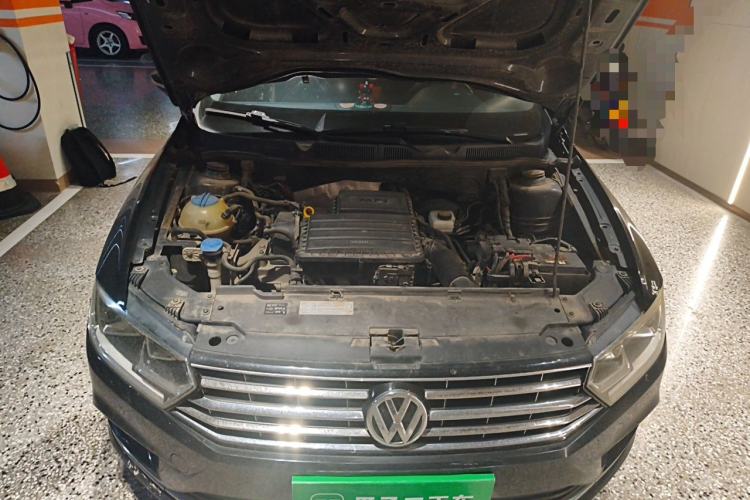 Used Volkswagen Bora 2017 1.6L Automatic Comfort Model Engine Bay