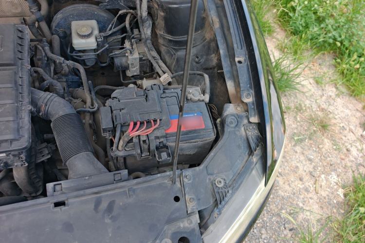 Used Volkswagen Bora 2017 1.6L Manual Fashion Model Engine Bay Left